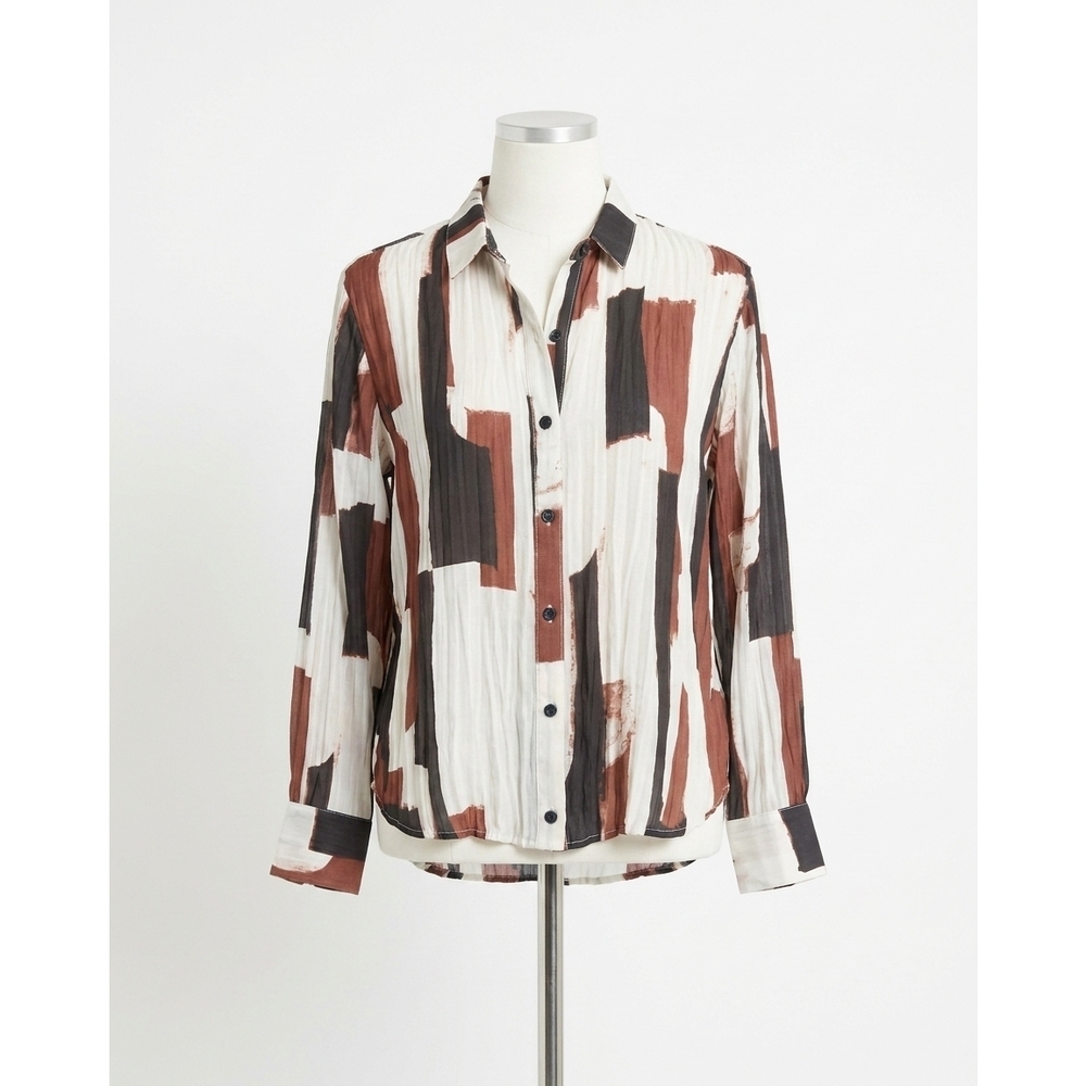 NEW BELLA DAHL pleated button down shirt in modern art print